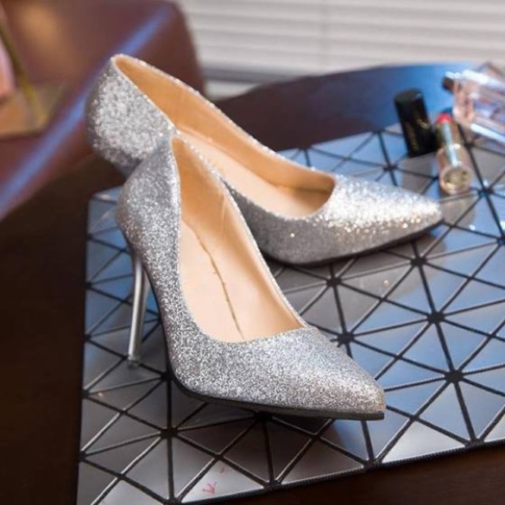 💎 SILVER SHIMMER RHINESTONE POINTED TOE HEELS! - Picture 15 of 15